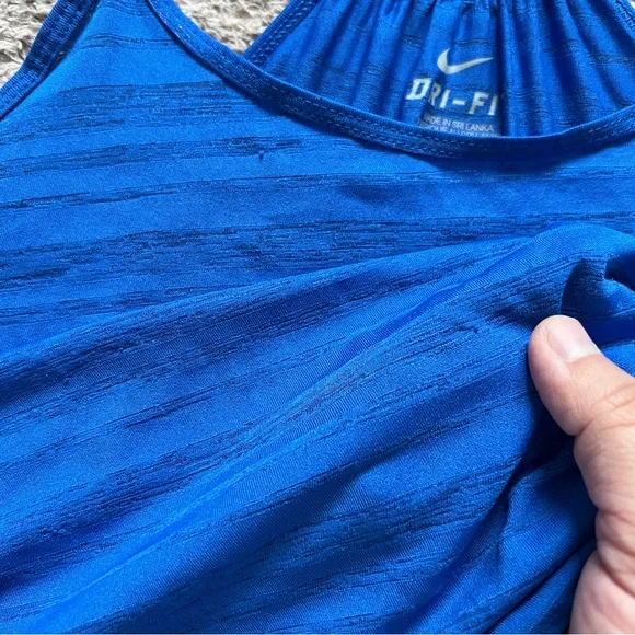 Nike Dri-Fit Blue Racerback Lightweight Workout Tank Top Women’s Size S - Picture 6 of 6